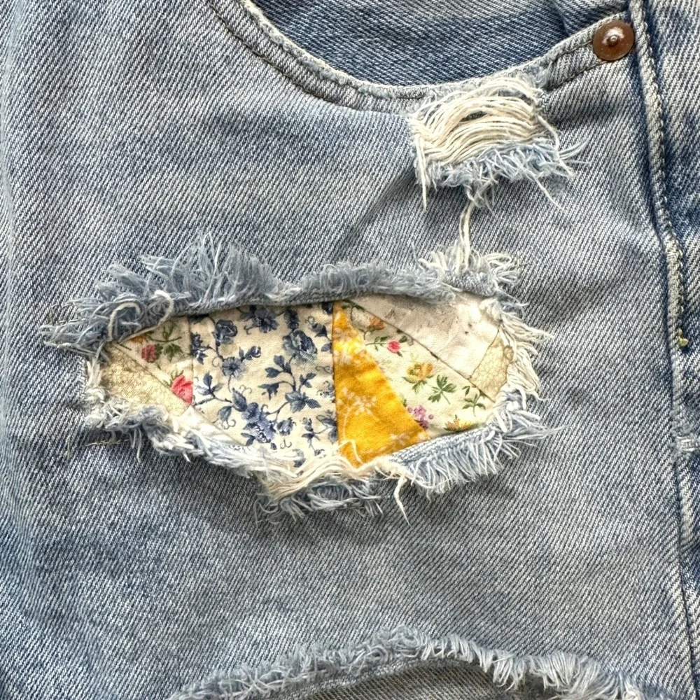 Levi's Premium 501 Button Fly Upcycled Quilt Patch‎ Jean Short in Fault Line 29